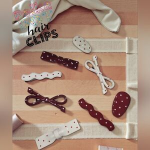 Polka Dot Hair Clips 8 Pc.Set - Red and White